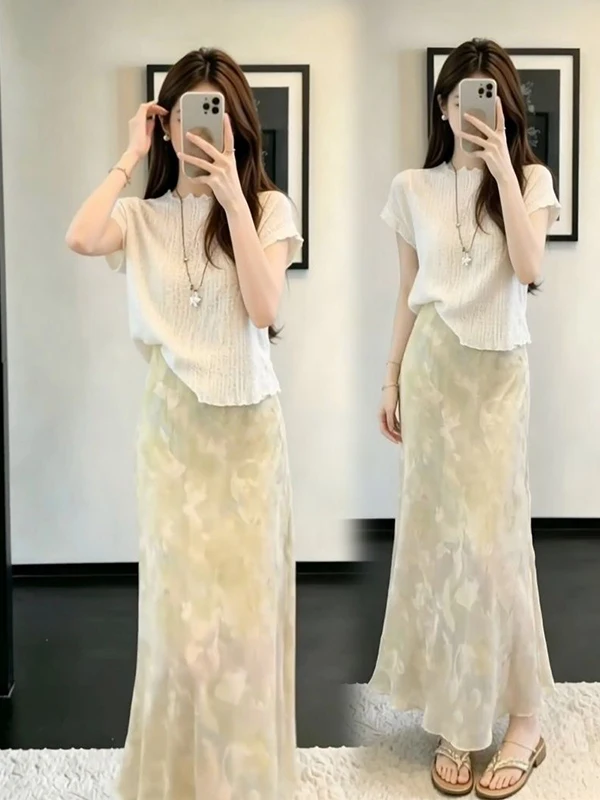 Elegant High Waist Short Sleeve Set for Women Summer 2026 Pure Color Top And Half Skirt Flattering Hip Covering Ensemble
Elegant High Waist Short Sleeve Set for Women Summer 2026 Pure Color Top And Half Skirt Flattering Hip Covering Ensemble