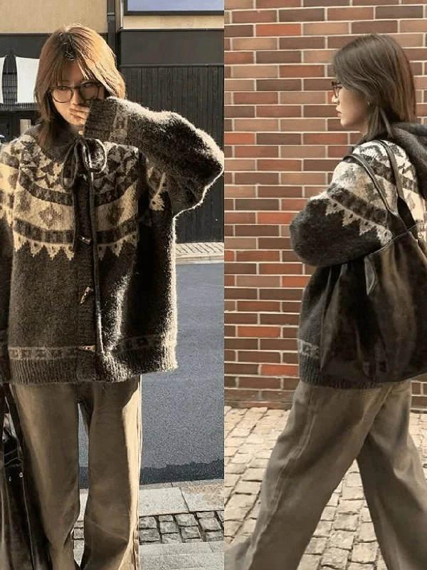 Утепленный вязаный кардиган-свитер для мужчин, осенне-зимний модный свитер в стиле кэжуал с пуговицами из рога и цветочным узором
Утепленный вязаный кардиган-свитер для мужчин, осенне-зимний модный свитер в стиле кэжуал с пуговицами из рога и цветочным узором