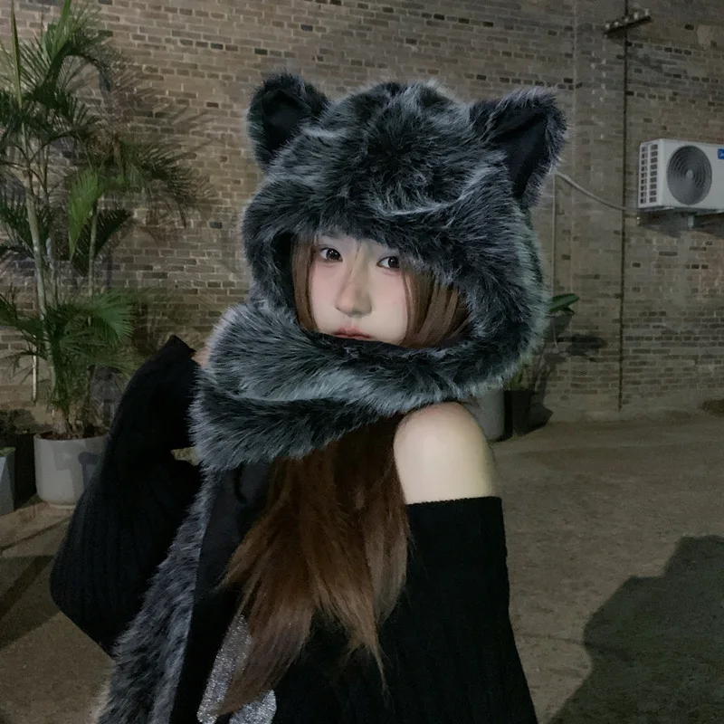 Темная плюшевая шапка, шарф, встроенное женское зимнее тепло, лисьи уши, защита ушей, утолщенная.
Темная плюшевая шапка, шарф, встроенное женское зимнее тепло, лисьи уши, защита ушей, утолщенная.