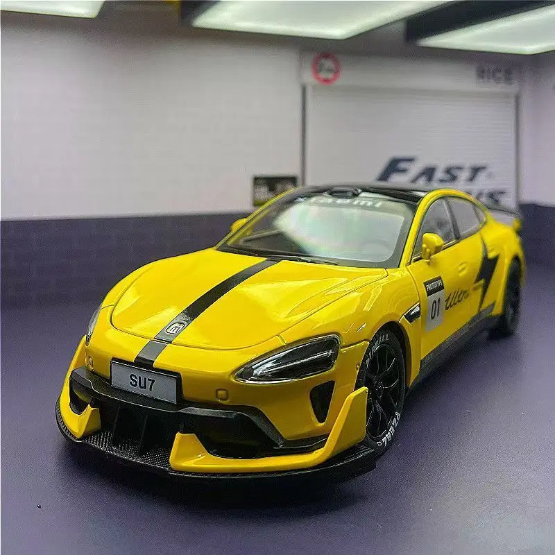 1:24 MI SU7 Ultra Supercar из сплава, литая под давлением игрушечная модель автомобиля, звук и свет, детские игрушки, коллекционные предметы, подарок на день рождения
1:24 MI SU7 Ultra Supercar из сплава, литая под давлением игрушечная модель автомобиля, звук и свет, детские игрушки, коллекционные предметы, подарок на день рождения