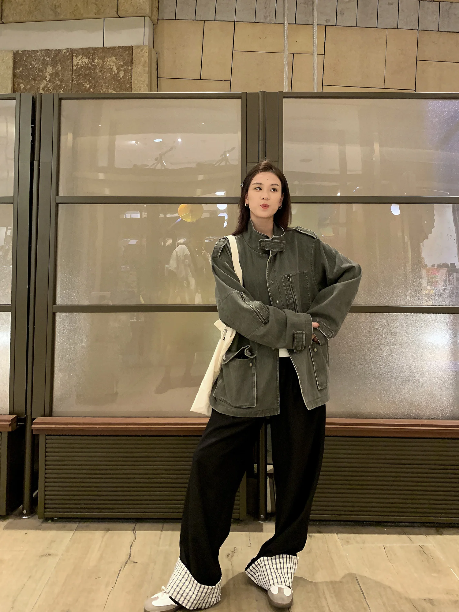 Брюки LelyMooch с высокой талией и широкими штанинами, повседневные, в стиле колор-блок, с отворотами, для женщин, из смесового полиэстера, длинные
Брюки LelyMooch с высокой талией и широкими штанинами, повседневные, в стиле колор-блок, с отворотами, для женщин, из смесового полиэстера, длинные