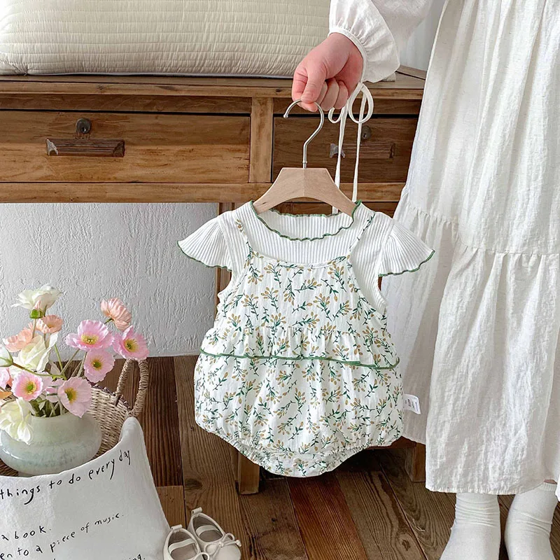 MILANCEL New Summer Baby Clothes Set 0-24M Girls Pit Strip T-shirt +Suspenders Floral Bodysuit Toddler Loose Sweet Suit 2PCS
MILANCEL New Summer Baby Clothes Set 0-24M Girls Pit Strip T-shirt +Suspenders Floral Bodysuit Toddler Loose Sweet Suit 2PCS