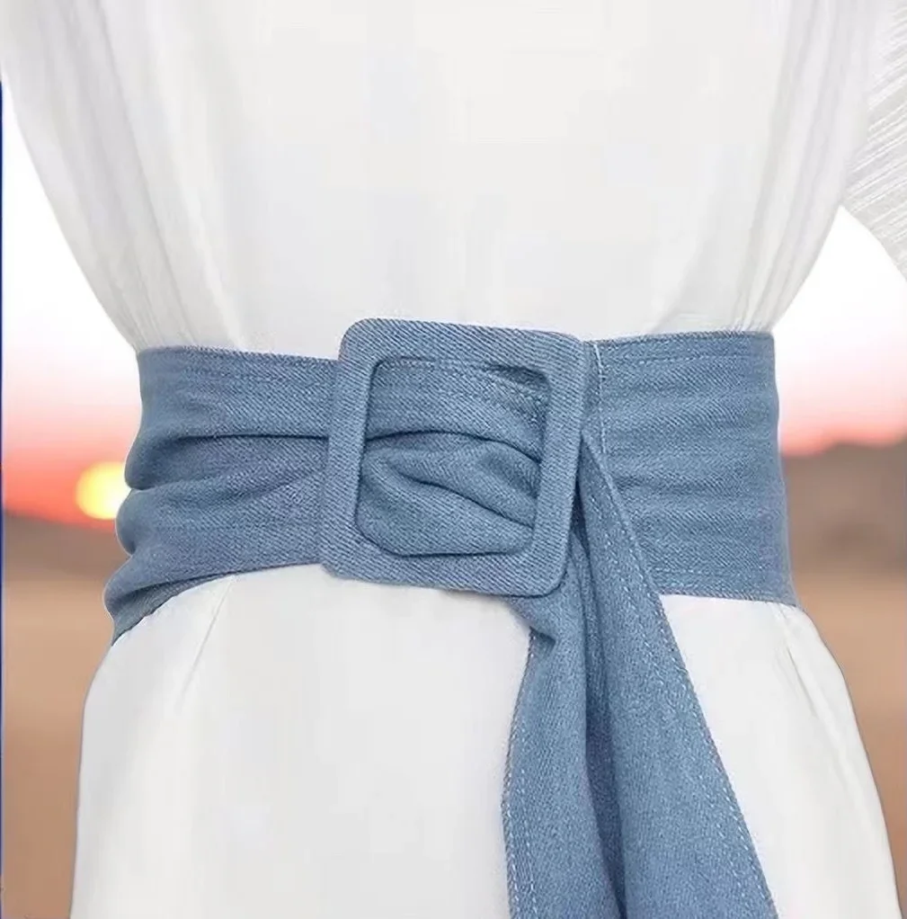 FashionEuropean And American Denim Waist Cover With A Wide Belt Women's Decoration With A Skirt T-shirt Cool Accessories
FashionEuropean And American Denim Waist Cover With A Wide Belt Women's Decoration With A Skirt T-shirt Cool Accessories