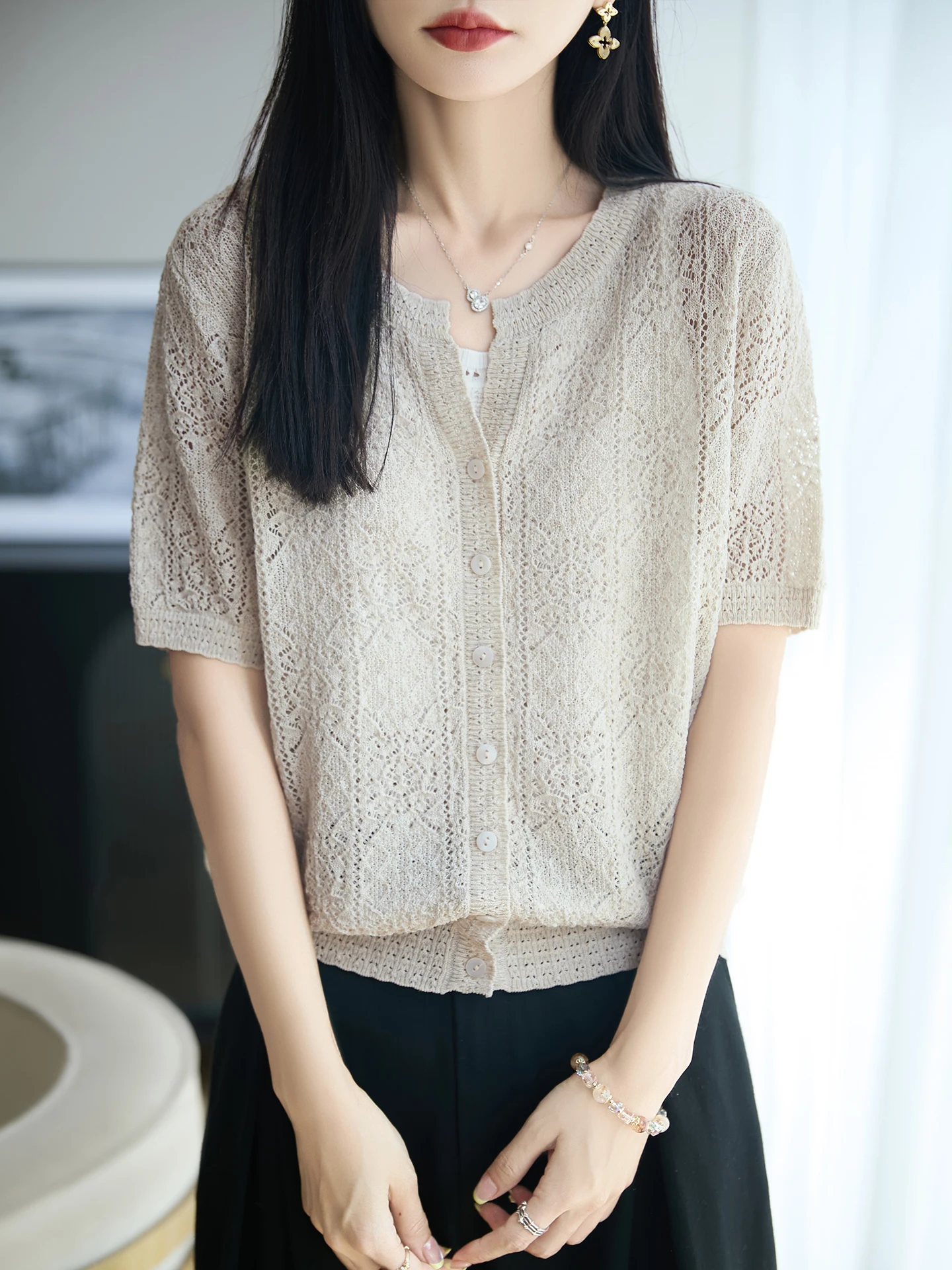 Linen Blend Pointelle Knit Cropped Cardigan French Style V-Neck Short Sleeve Sweater Hollow-Out Shrug Airy Top Button Shell
Linen Blend Pointelle Knit Cropped Cardigan French Style V-Neck Short Sleeve Sweater Hollow-Out Shrug Airy Top Button Shell