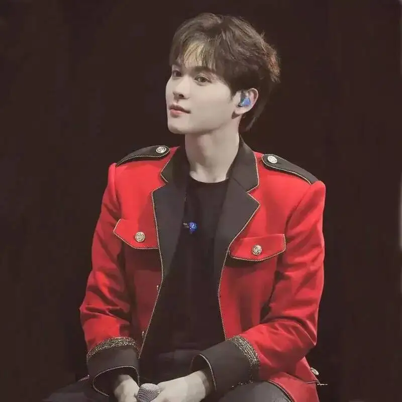 Red Suit Jacket Male Halloween Group Singer Dance Troupe Stage Costume Studio Photo Studio Wedding Host Groomsman Clothing
Red Suit Jacket Male Halloween Group Singer Dance Troupe Stage Costume Studio Photo Studio Wedding Host Groomsman Clothing