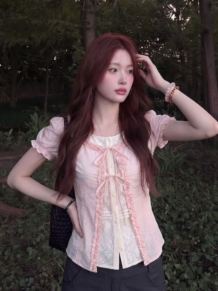 Cute Sweet Kawaii Coquette Pink Fake Two Piece Bow Ruffle Puff Short Sleeve Slim Fit Blouse For Women Girls Summer Casual Wear
Cute Sweet Kawaii Coquette Pink Fake Two Piece Bow Ruffle Puff Short Sleeve Slim Fit Blouse For Women Girls Summer Casual Wear