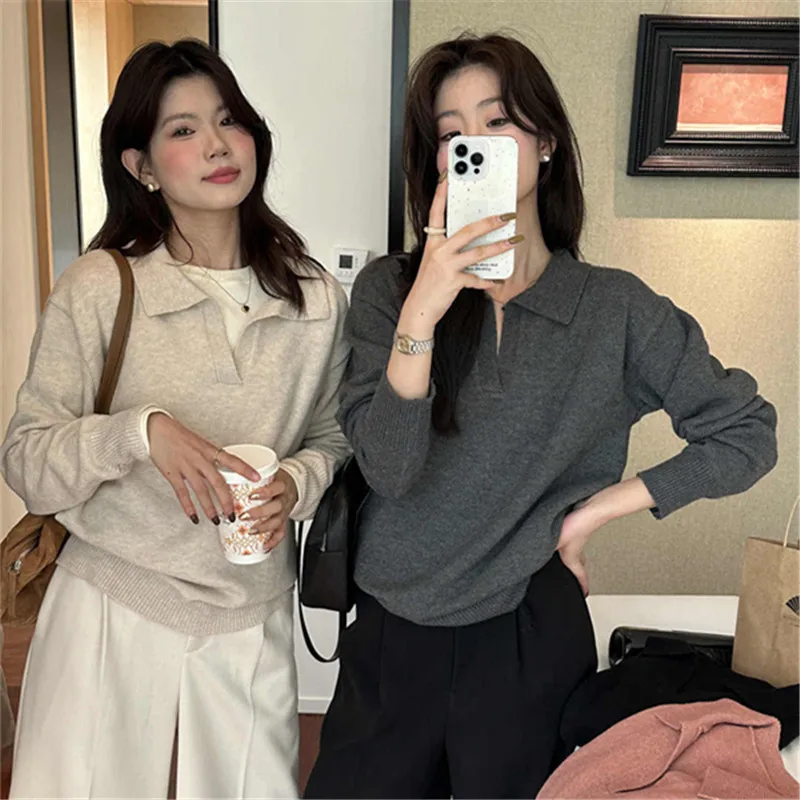 2025 Autumn Winter New Style Casual Gray Lapel Sweater for Women, Elegant Loose Knitted Lazy Korean Fashion Pullover Shirt Tops
2025 Autumn Winter New Style Casual Gray Lapel Sweater for Women, Elegant Loose Knitted Lazy Korean Fashion Pullover Shirt Tops