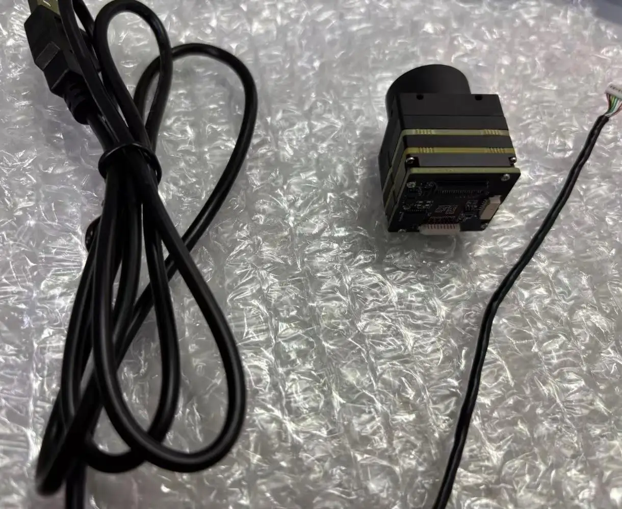 Thermal Camera fpv 256/384/640 9MM thermal imaging camera For FPV Drones with CVBS Interface Micro Thermal imager Camera Module
Thermal Camera fpv 256/384/640 9MM thermal imaging camera For FPV Drones with CVBS Interface Micro Thermal imager Camera Module