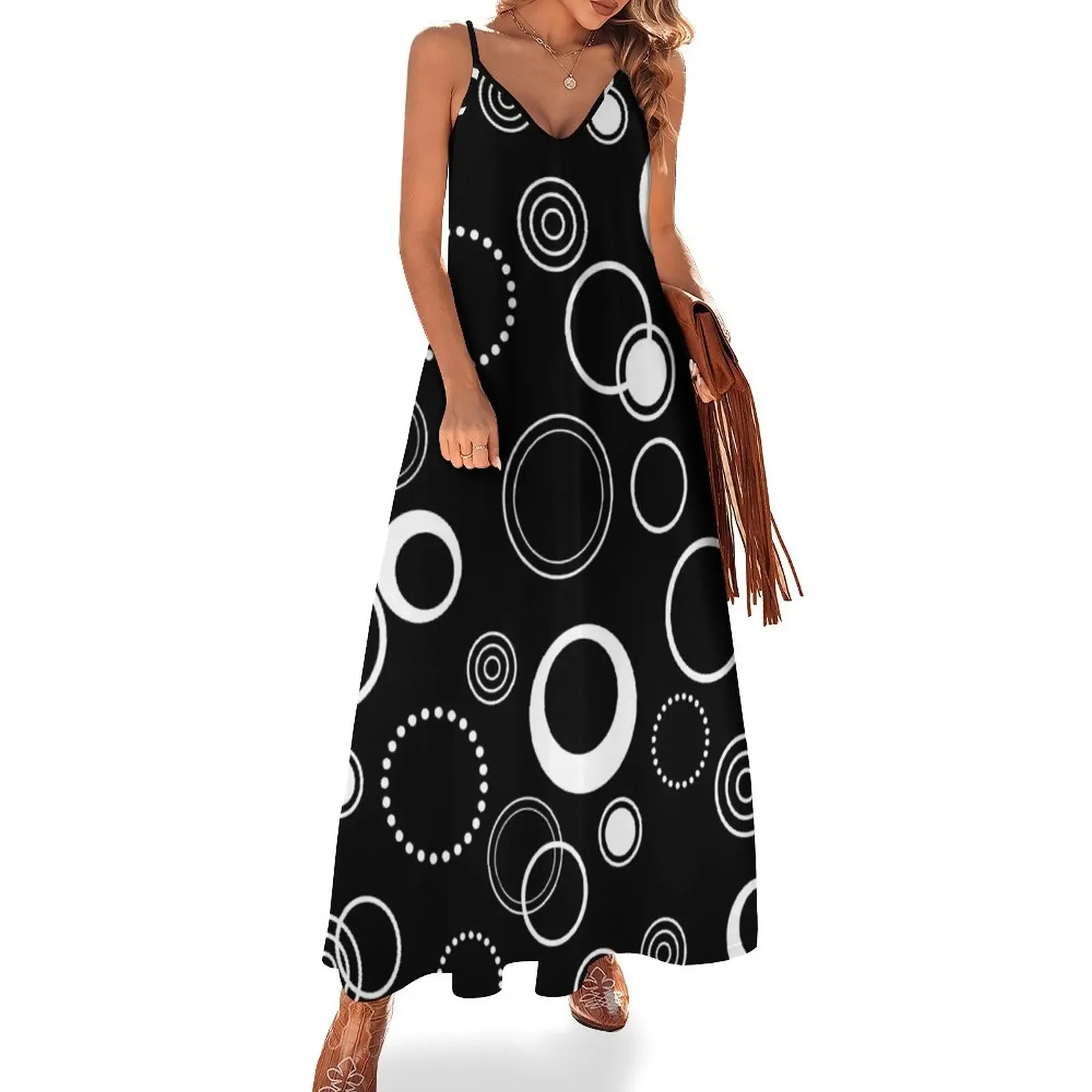 Black and White Retro Circles Pattern Sleeveless Dress dress summer Women long dress
Black and White Retro Circles Pattern Sleeveless Dress dress summer Women long dress