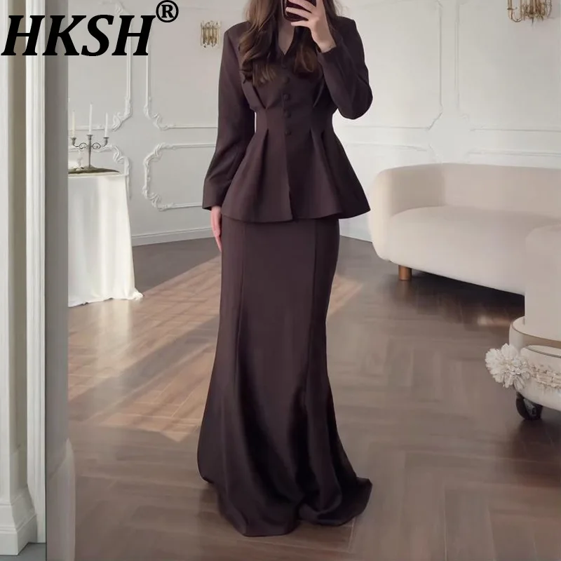 HKSH осенний новый женский комплект из двух предметов, однобортный пиджак с длинными рукавами и завязкой на талии, юбки трапециевидной формы, офисная женская мода HK12190 
HKSH осенний новый женский комплект из двух предметов, однобортный пиджак с длинными рукавами и завязкой на талии, юбки трапециевидной формы, офисная женская мода HK12190