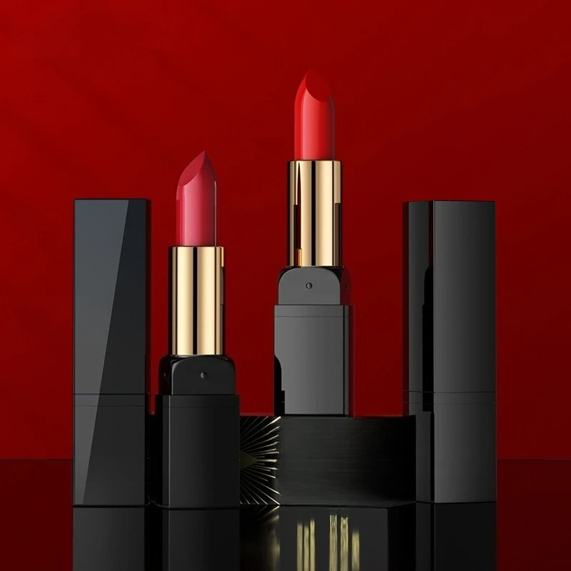 Matte Lipstick Long-lasting Waterproof Classic High-Pigment Velvet Finish Lip Makeup Elegant and Luxurious Perfect Application
Matte Lipstick Long-lasting Waterproof Classic High-Pigment Velvet Finish Lip Makeup Elegant and Luxurious Perfect Application