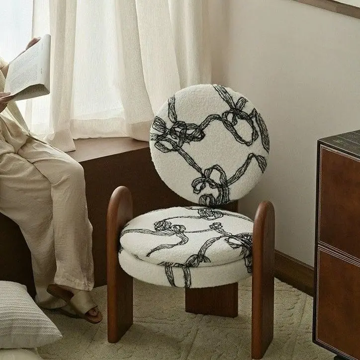 French Style, Cream Style, Sofa Chair, Bedroom, Dressing Stool, Versatile, Light Luxury, Retro, Chair, Living Room
French Style, Cream Style, Sofa Chair, Bedroom, Dressing Stool, Versatile, Light Luxury, Retro, Chair, Living Room