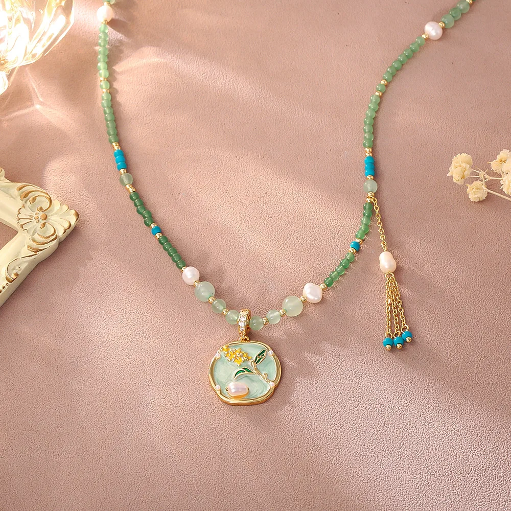 Fashionable and exquisite retro glaze flower natural freshwater pearl pendant light niche light luxury design necklace
Fashionable and exquisite retro glaze flower natural freshwater pearl pendant light niche light luxury design necklace