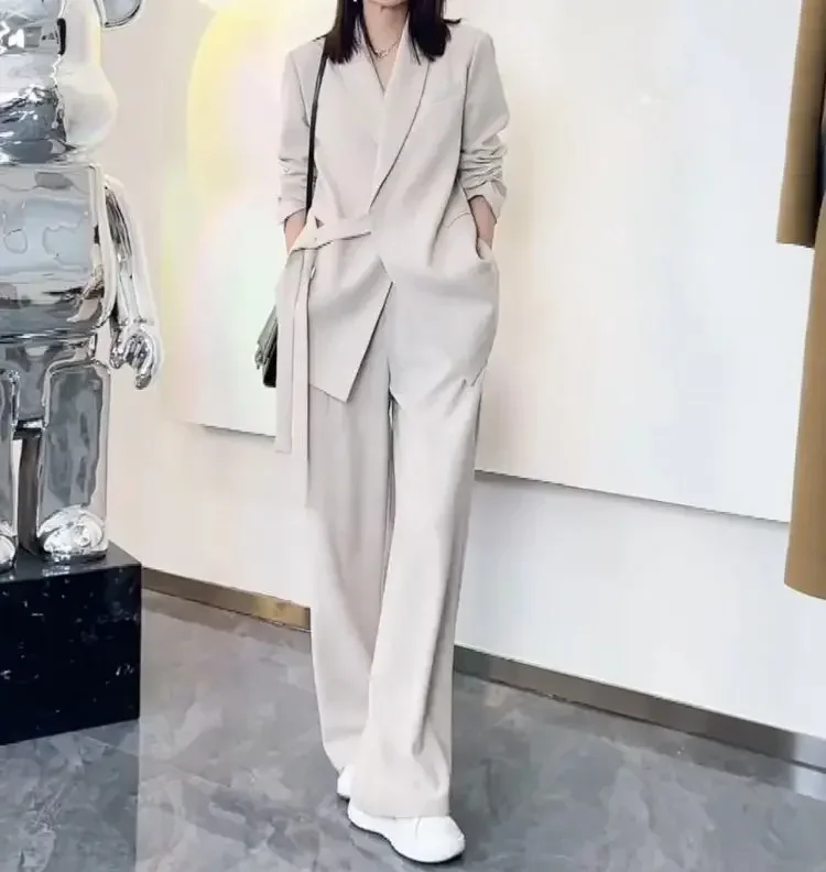 Office Lady Blazer Set Elegant Lace Up Long Sleeve V-neck Coat High Waist Straight Pant Suit 2023 Casual Loose Autumn Women Sets
Office Lady Blazer Set Elegant Lace Up Long Sleeve V-neck Coat High Waist Straight Pant Suit 2023 Casual Loose Autumn Women Sets