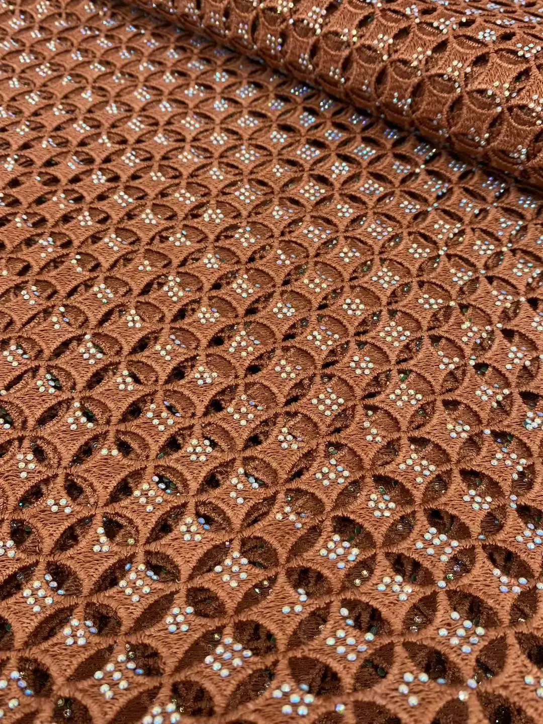 African Guipure Cord Lace 2025 High Quality 5Yards Nigerian Stones Embroidery Water Soluble Chemical Laces Fabric For Wedding
African Guipure Cord Lace 2025 High Quality 5Yards Nigerian Stones Embroidery Water Soluble Chemical Laces Fabric For Wedding