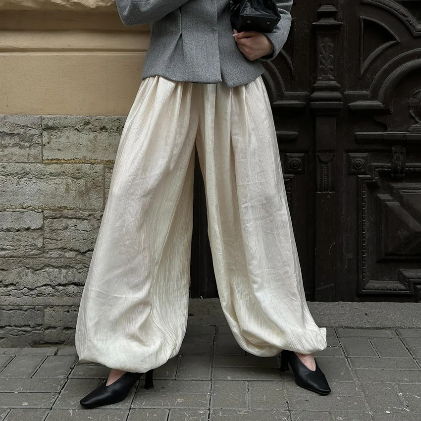 Linad Simple Style Loose Beige Bloomers Casual Solid Color Woven Long Cuffed Pants Folds Woman Summer Ankle-Length Pants Elastic
Linad Simple Style Loose Beige Bloomers Casual Solid Color Woven Long Cuffed Pants Folds Woman Summer Ankle-Length Pants Elastic