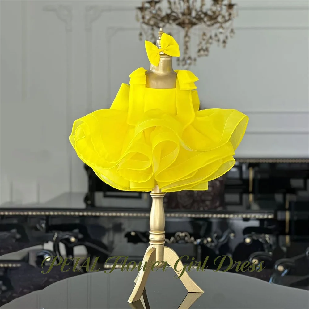 Petal Yellow First Communion Gown Square Neck Sleeveless Girls Princess Dress with Bow Evening Party Dress for Girls Customized
Petal Yellow First Communion Gown Square Neck Sleeveless Girls Princess Dress with Bow Evening Party Dress for Girls Customized