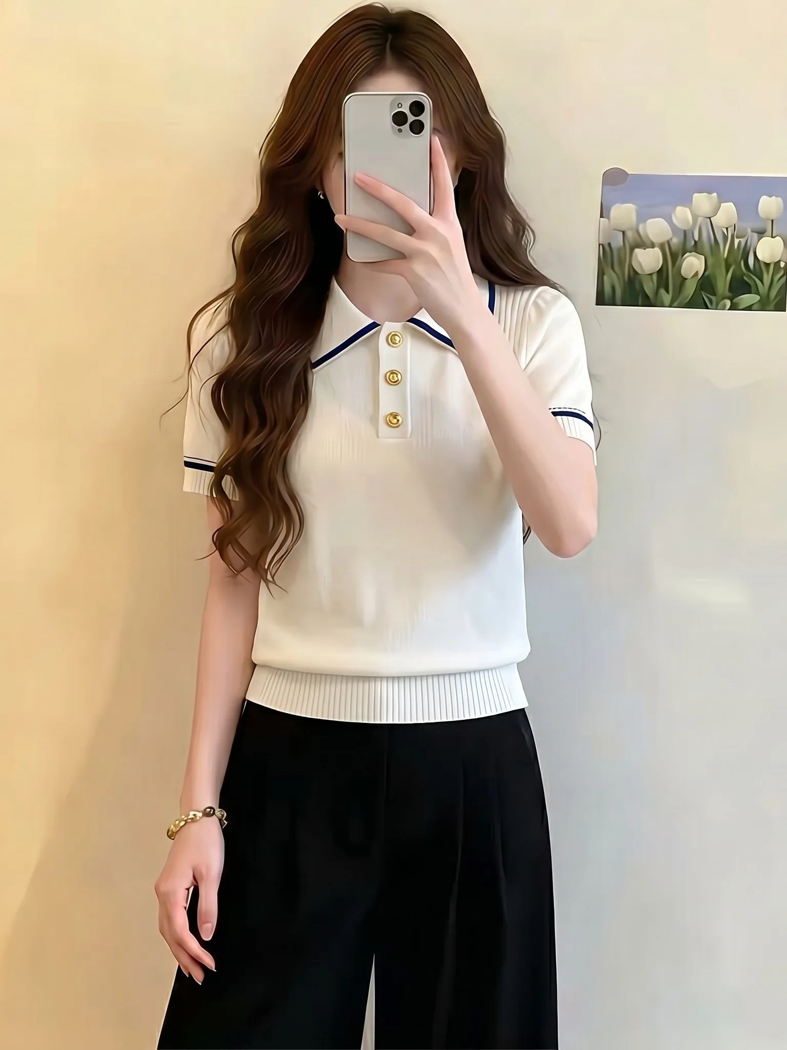 Unique Beautiful Women's Knitted Short Sleeve Neck Top Summer 2026 Commute Style Mid-Thick Breathable Korean Loose Fit
Unique Beautiful Women's Knitted Short Sleeve Neck Top Summer 2026 Commute Style Mid-Thick Breathable Korean Loose Fit