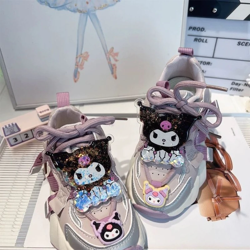 2024 обувь для девочек Kuromi Sanrio Kawaii аниме кроссовки Милая мультяшная детская кожаная женская обувь для скейтборда подарок для детей
2024 обувь для девочек Kuromi Sanrio Kawaii аниме кроссовки Милая мультяшная детская кожаная женская обувь для скейтборда подарок для детей