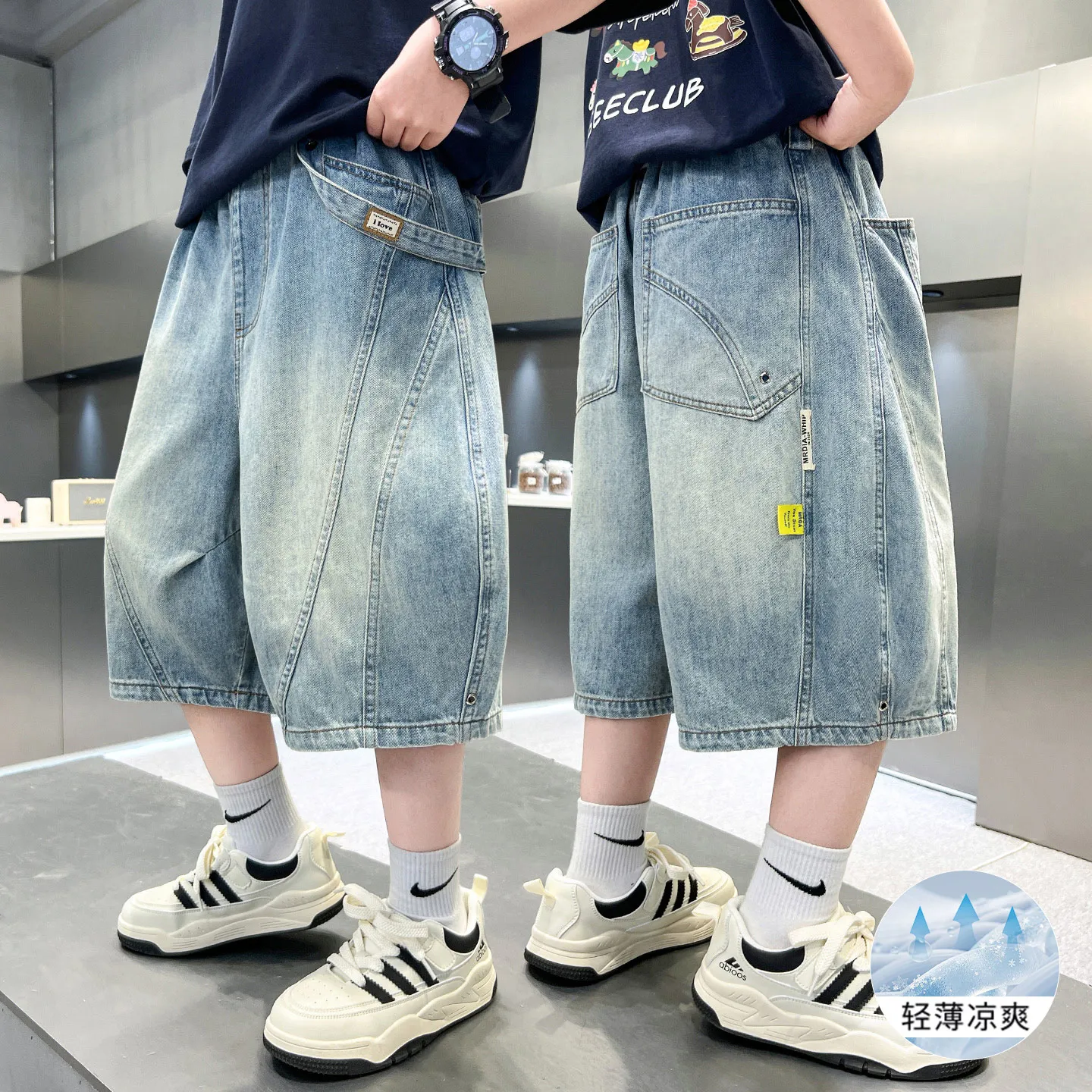 Boys High Quality Vintage Blue Denim Shorts for Tween Boys Knee-Length Woven Label Decoration Fashion Outfit Ages 4-14 Years
Boys High Quality Vintage Blue Denim Shorts for Tween Boys Knee-Length Woven Label Decoration Fashion Outfit Ages 4-14 Years