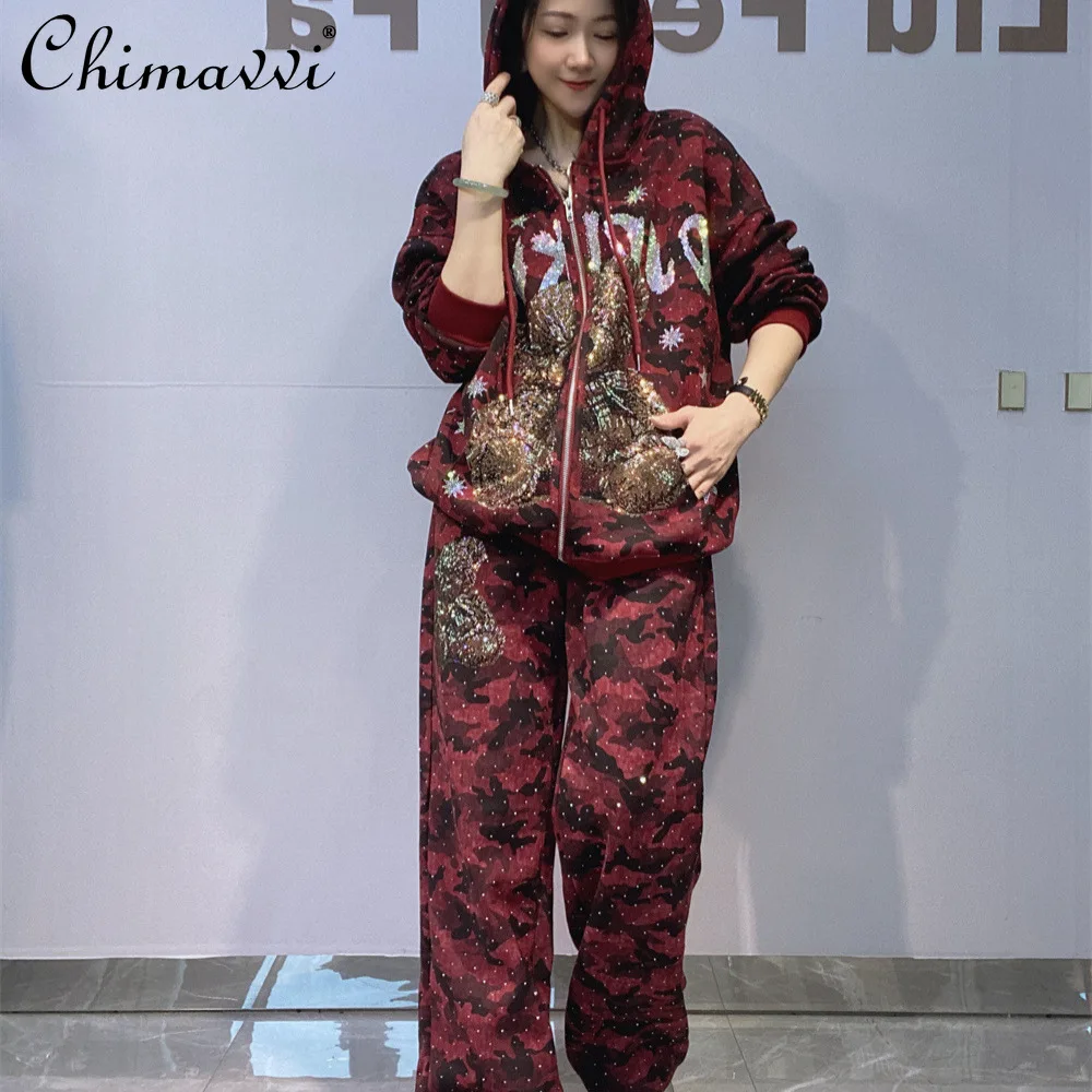 Модный камуфляжный кардиган на молнии, комплект толстовки большего размера, женские весенние тяжелые брюки с прямыми штанинами, свободная спортивная одежда, комплект из 2 предметов
Модный камуфляжный кардиган на молнии, комплект толстовки большего размера, женские весенние тяжелые брюки с прямыми штанинами, свободная спортивная одежда, комплект из 2 предметов