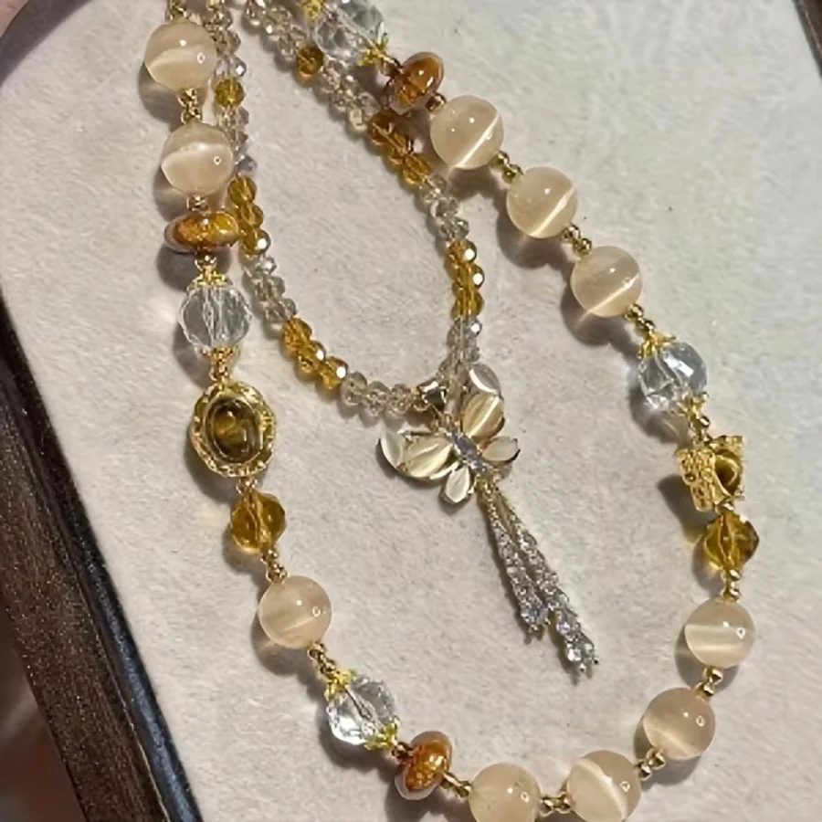 A beautiful Mallard imitation crystal butterfly tassel delicate phone chain
A beautiful Mallard imitation crystal butterfly tassel delicate phone chain