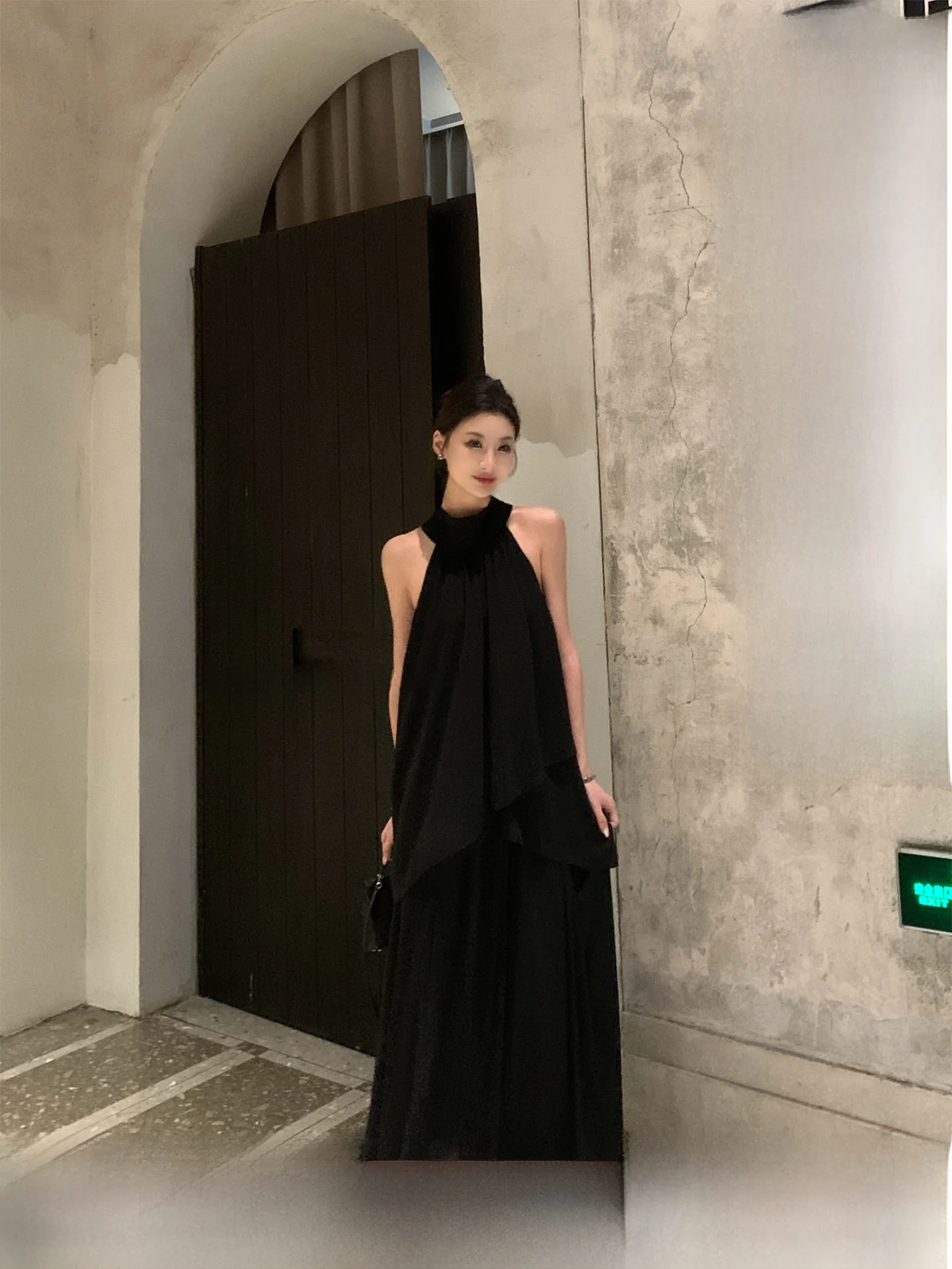 GV Big Brother High Intelligence Series Shoulder Slashed Stand Collar Top Half Skirt Two Piece Set Spring Summer New Style Ve...
GV Big Brother High Intelligence Series Shoulder Slashed Stand Collar Top Half Skirt Two Piece Set Spring Summer New Style Ve...
