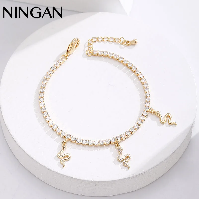 NINGAN Glitering Gold Color Women Chain Bracelet Princess Cut Cubic Zirconia Bracelet Women Party Dress Fashion Jewelry
NINGAN Glitering Gold Color Women Chain Bracelet Princess Cut Cubic Zirconia Bracelet Women Party Dress Fashion Jewelry
