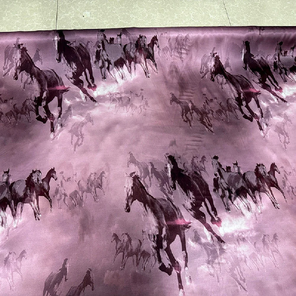 Good Material Amazing Shiny Silk Cotton Satin Fabric 17m/m Horse Printed for Men Women Shirt Cloth Dress Pants
Good Material Amazing Shiny Silk Cotton Satin Fabric 17m/m Horse Printed for Men Women Shirt Cloth Dress Pants
