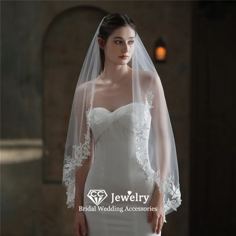 CC Bridal Veil Women Accessories Wedding Hairwear Engagement Hair Ornaments One Layer Lace Appliqued Edge With Comb Veils V683-1
CC Bridal Veil Women Accessories Wedding Hairwear Engagement Hair Ornaments One Layer Lace Appliqued Edge With Comb Veils V683-1