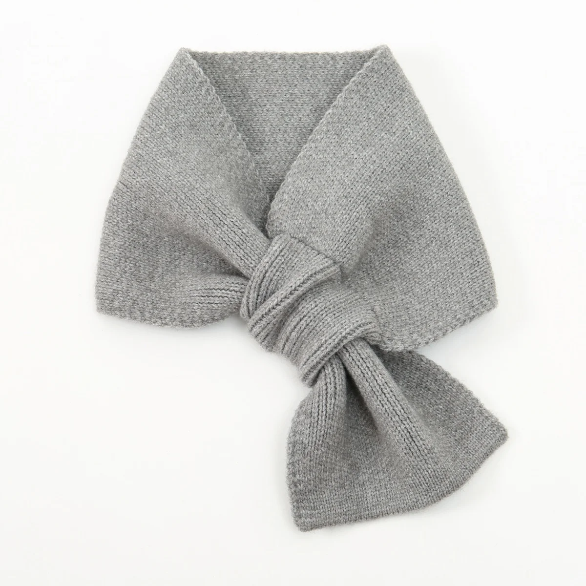 Зимний теплый однотонный шарф с крестом, вязаный шейный шарф, шейный платок, корейская уличная ветрозащитная теплая шарф для девочек, шейный платок
Зимний теплый однотонный шарф с крестом, вязаный шейный шарф, шейный платок, корейская уличная ветрозащитная теплая шарф для девочек, шейный платок