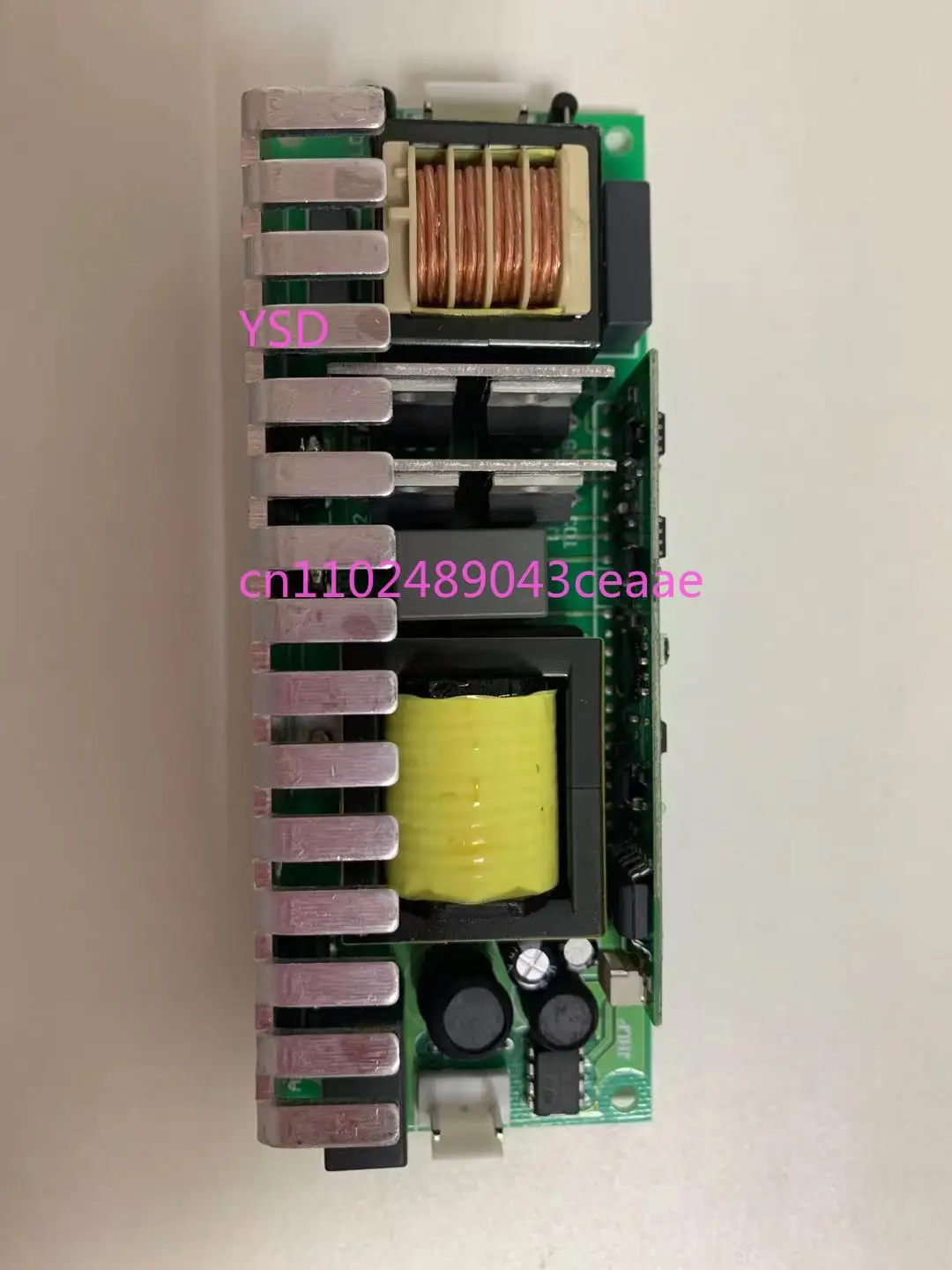 Новый оригинальный 14R 280 Вт Sharpy Beam с подвижной головкой, точечный светильник MSD Platinum, сценический балласт
Новый оригинальный 14R 280 Вт Sharpy Beam с подвижной головкой, точечный светильник MSD Platinum, сценический балласт