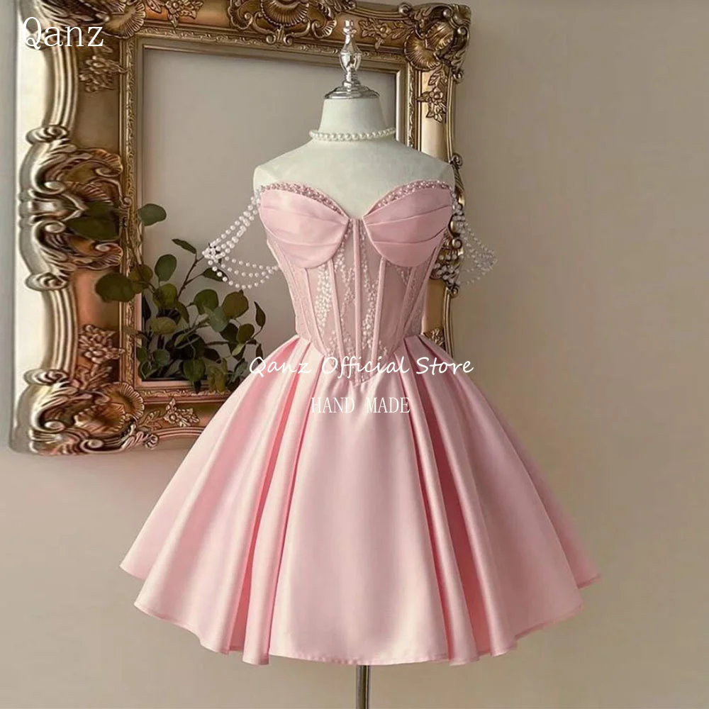 Qanz Modern Satin Prom Dress Off The Shoulder Pearls Mini A Line Homecoming Dresses Swetheart Vestidos De Graduación Customized
Qanz Modern Satin Prom Dress Off The Shoulder Pearls Mini A Line Homecoming Dresses Swetheart Vestidos De Graduación Customized
