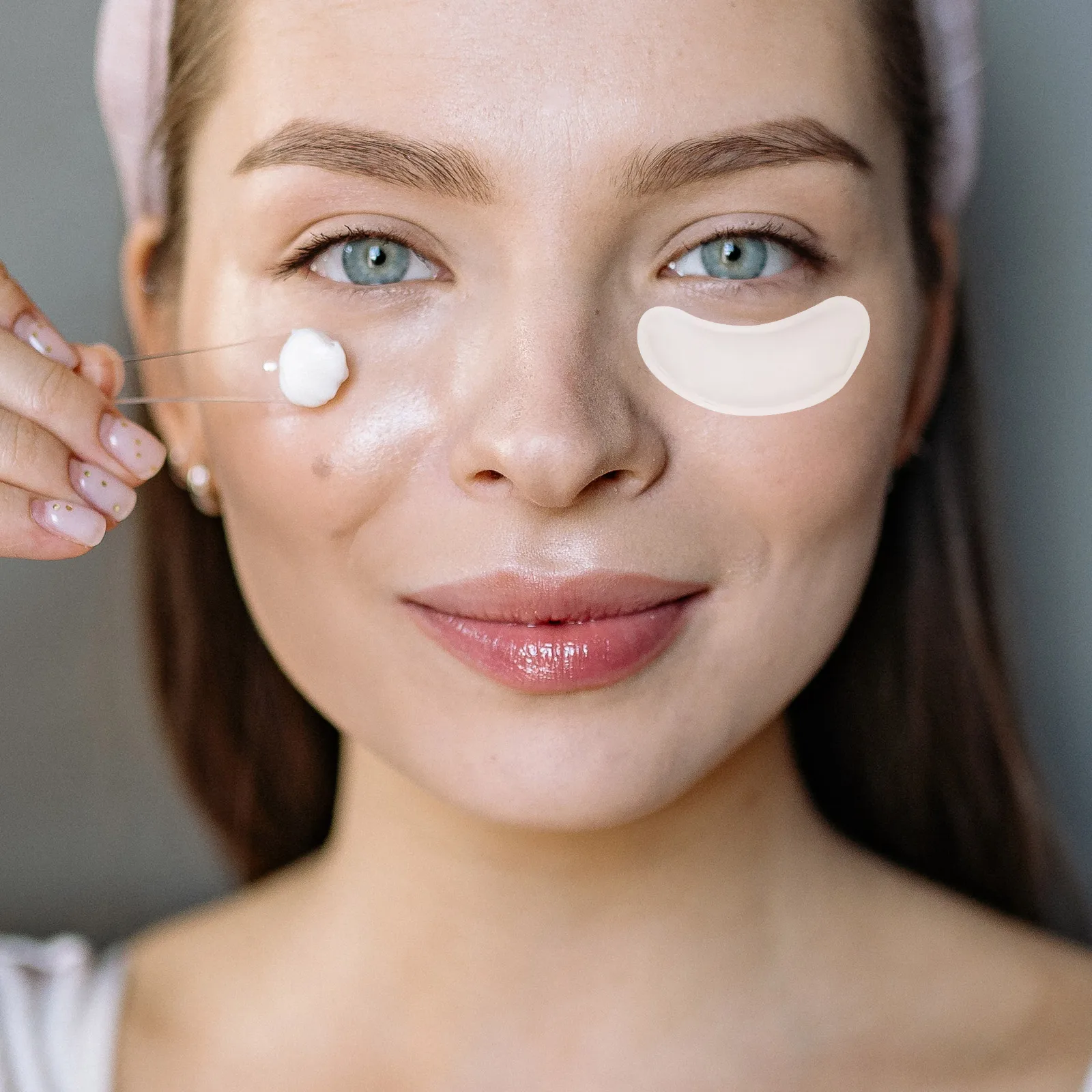 6Pcs Under Eye Gel Pads Cooling and Heating Reusable Eye Care Patches for Tired Eyes Relief Lightweight Design
6Pcs Under Eye Gel Pads Cooling and Heating Reusable Eye Care Patches for Tired Eyes Relief Lightweight Design