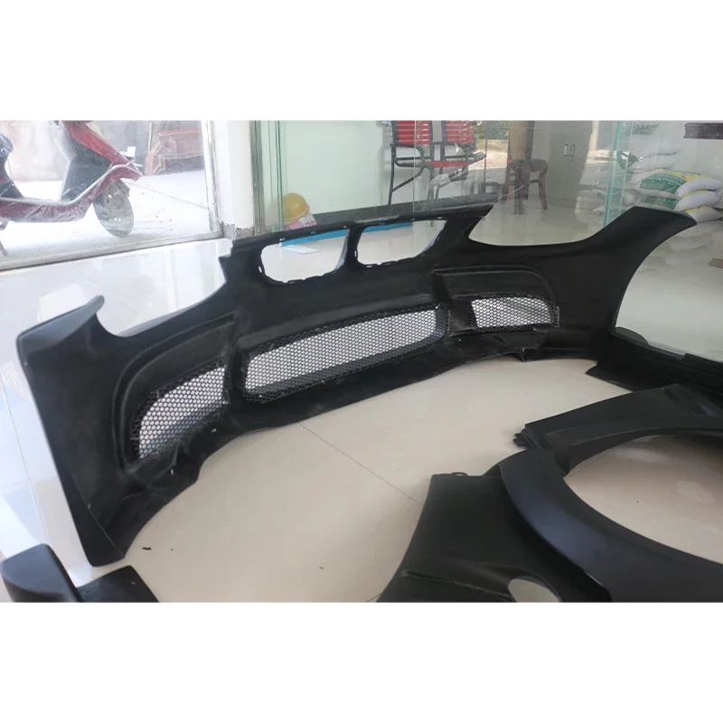 2006-2013 M3 Car Modification Upgrade Front Bumper Wheel Arch Side Skirt Rear Bumper Body Kit for E92 E93
2006-2013 M3 Car Modification Upgrade Front Bumper Wheel Arch Side Skirt Rear Bumper Body Kit for E92 E93