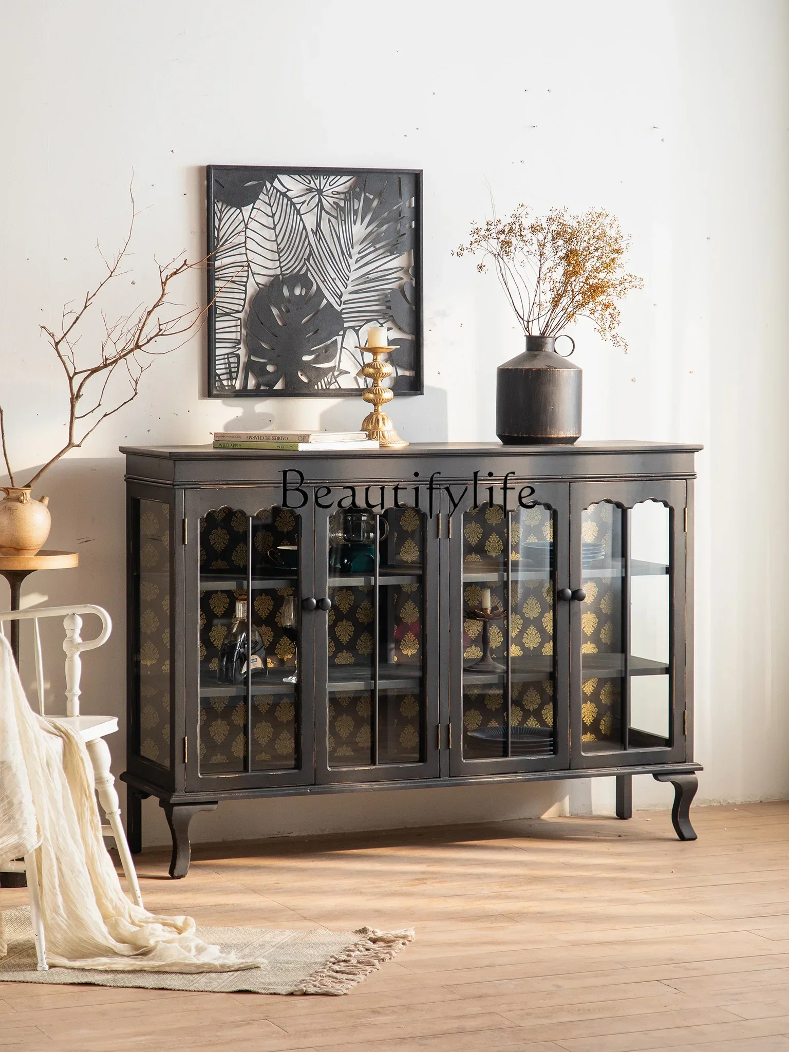 Q S Retro Black Hallway Dining Side Display Cabinet Made of Glass Living Room Decoration Bedroom Wall Storage Cabinet
Q S Retro Black Hallway Dining Side Display Cabinet Made of Glass Living Room Decoration Bedroom Wall Storage Cabinet