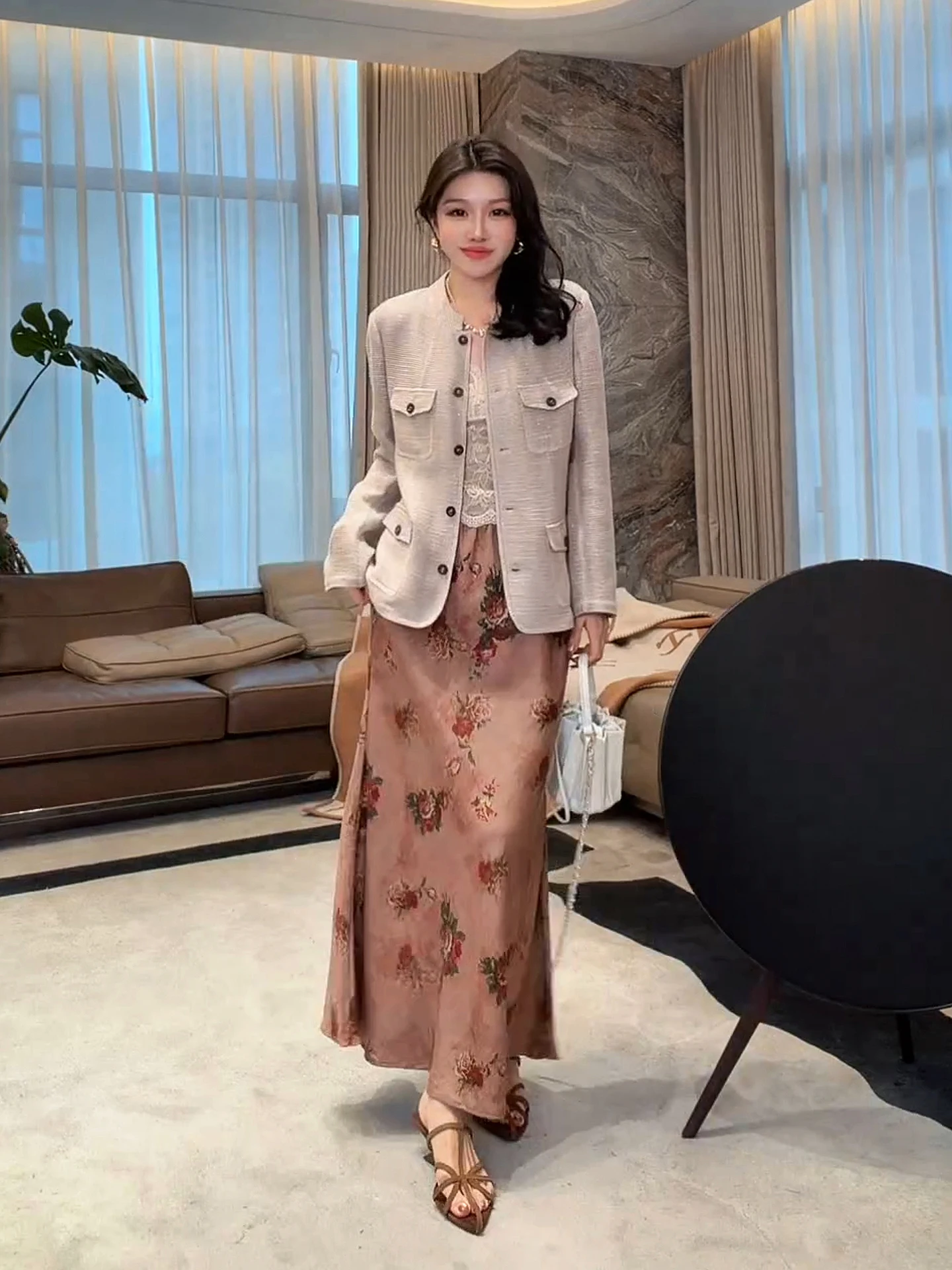 MeHomeYang Ladies' Fashionable Linen Short Coat Spring 2026 Breathable Loose Fit Versatile Style Pear Shape Body Type
MeHomeYang Ladies' Fashionable Linen Short Coat Spring 2026 Breathable Loose Fit Versatile Style Pear Shape Body Type