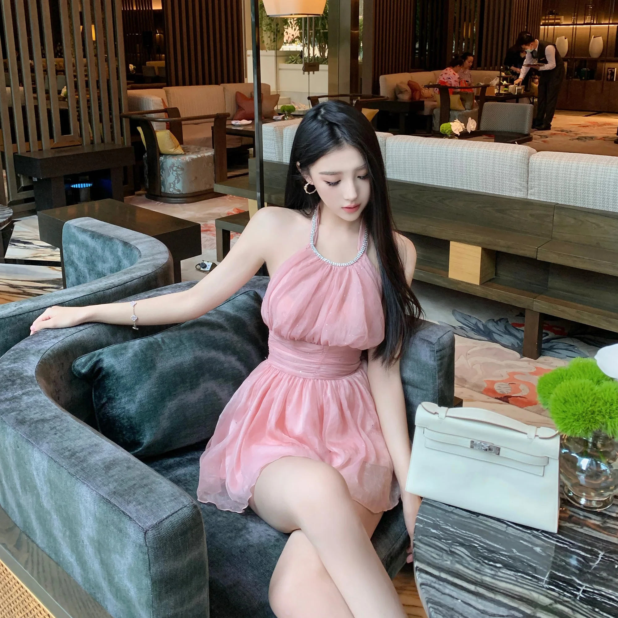 Slimming Effectiven Chiffon irt Beautiful Ne Hanging Waist Inward Belly Cover Faionable Korean Sle Commute Wind
Slimming Effectiven Chiffon irt Beautiful Ne Hanging Waist Inward Belly Cover Faionable Korean Sle Commute Wind