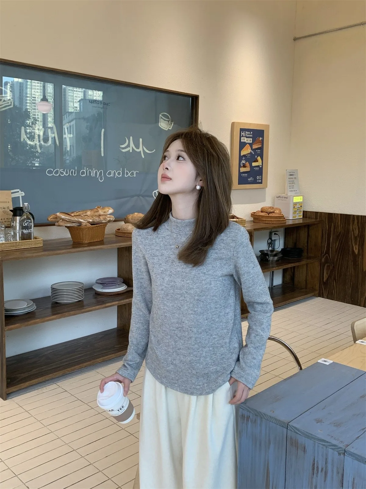 Топ FUGUI RICH: базовый слой, малый размер, осень-зима, новинка, универсальный, свободный крой, французский стиль, повседневная носка
Топ FUGUI RICH: базовый слой, малый размер, осень-зима, новинка, универсальный, свободный крой, французский стиль, повседневная носка