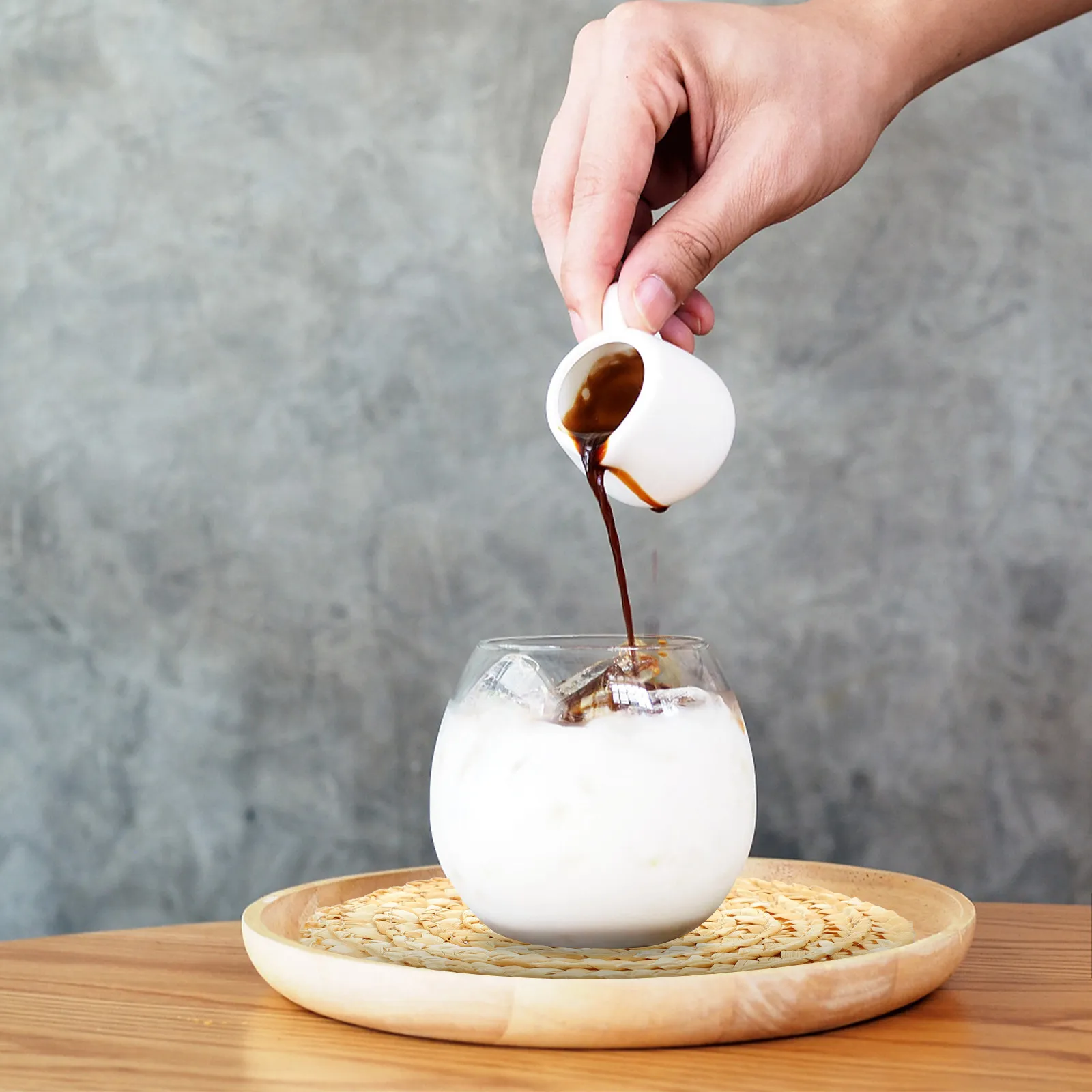 6pcs Straw Woven Coasters -Resistant Drink Protectors For Home Coffee Table Decorative Cup Mats Round Placemats
6pcs Straw Woven Coasters -Resistant Drink Protectors For Home Coffee Table Decorative Cup Mats Round Placemats