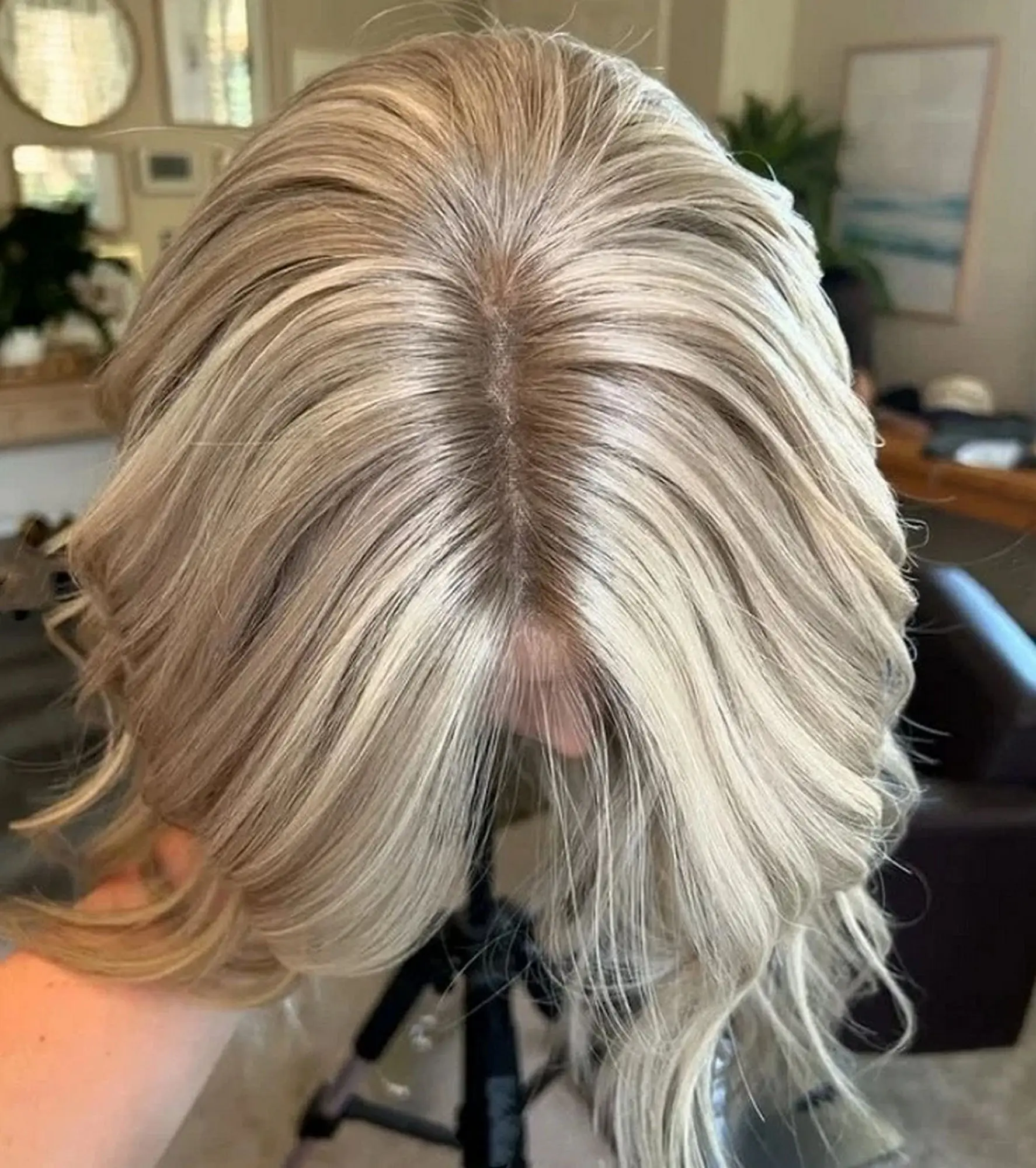 Ombre Silver Blonde Streaks High Quailty Synthetic Lace Front Wig Natural Body Wave 16 Inches High Definition Mixed Wigs Daily
Ombre Silver Blonde Streaks High Quailty Synthetic Lace Front Wig Natural Body Wave 16 Inches High Definition Mixed Wigs Daily