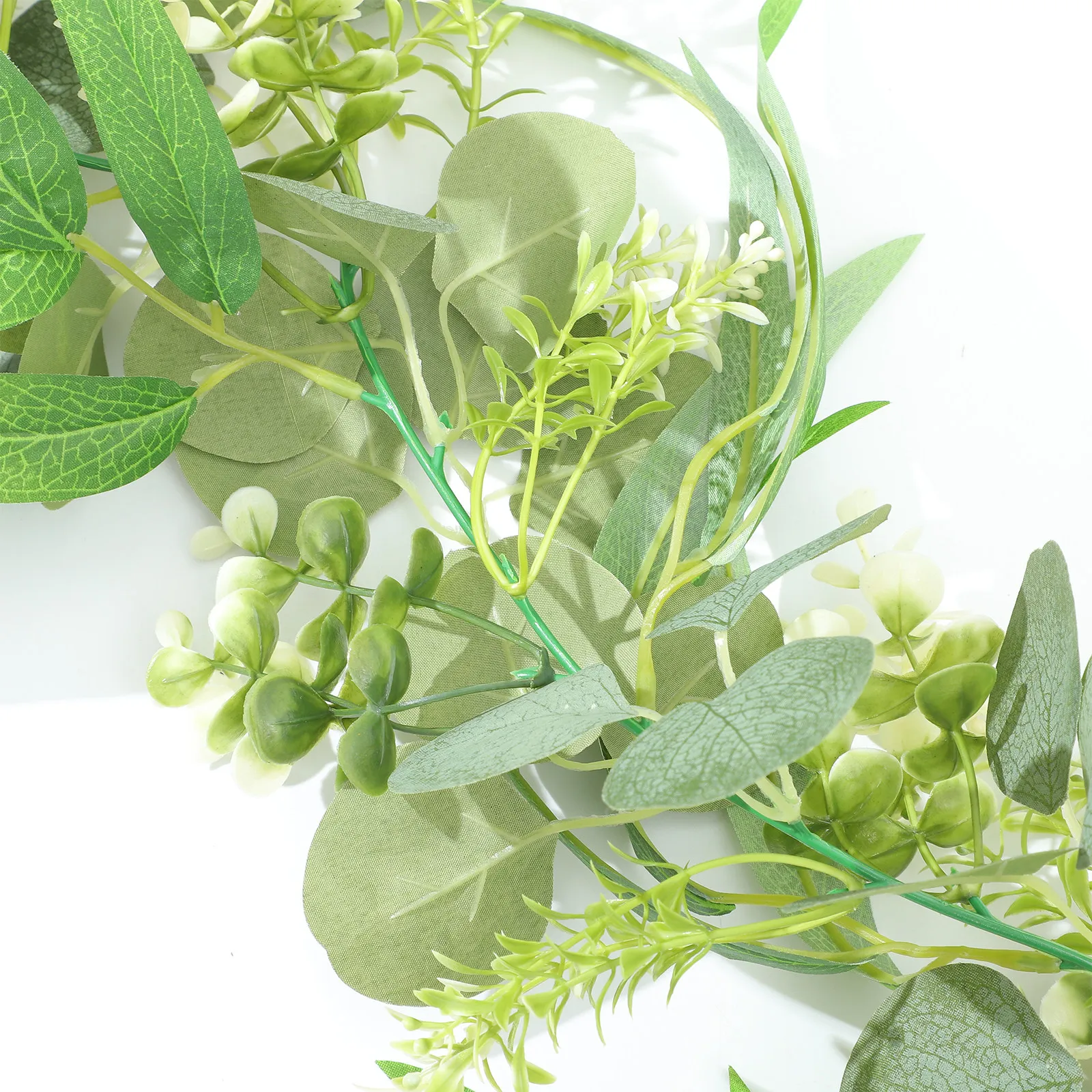 Lifelike Fake Vine Garland Artificial Eucalyptus Plant for Home Wedding Party Garden Stage Wall Decor Arrangement
Lifelike Fake Vine Garland Artificial Eucalyptus Plant for Home Wedding Party Garden Stage Wall Decor Arrangement