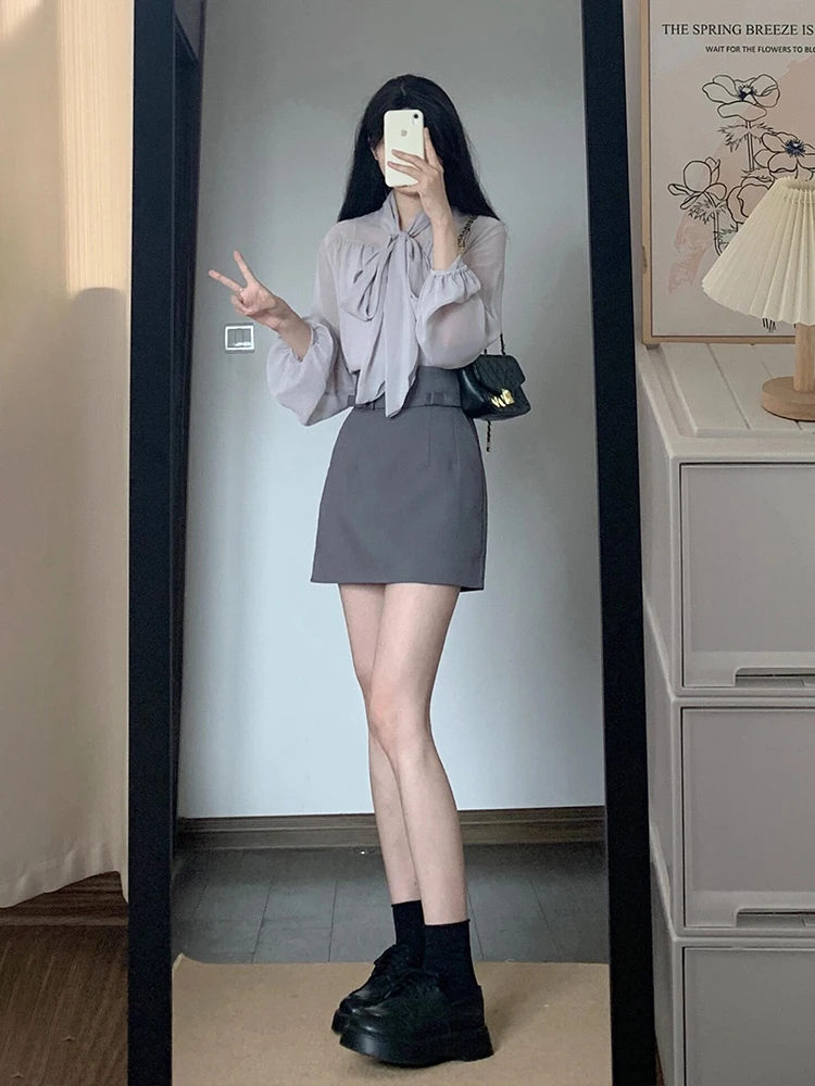 Korean Style plus Size Women's Lace Long Sleeve Top And Skirt Set Autumn Fashion Breathable Comfortable High Waist Short Skirt
Korean Style plus Size Women's Lace Long Sleeve Top And Skirt Set Autumn Fashion Breathable Comfortable High Waist Short Skirt