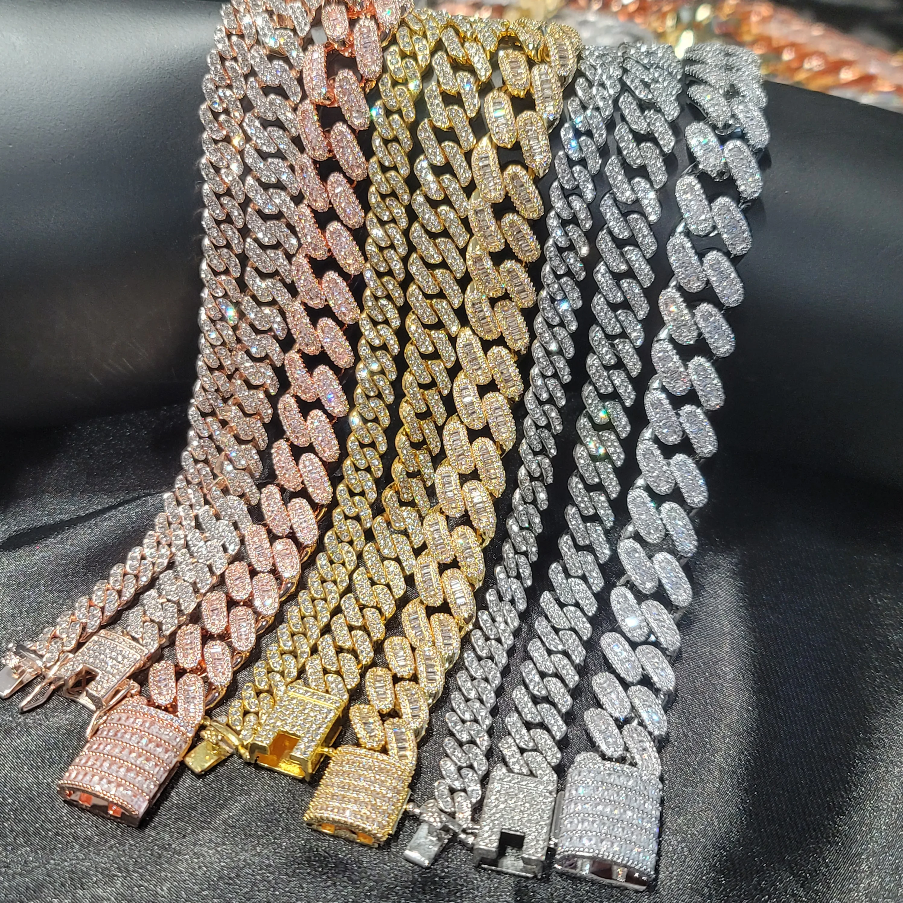 9-24MM Iced Out Miami Cuban Link Chain Necklace For Men Hip Hop Fully Paved CZ Diamond Secure Box Clasp Streetwear Jewelry Gift
9-24MM Iced Out Miami Cuban Link Chain Necklace For Men Hip Hop Fully Paved CZ Diamond Secure Box Clasp Streetwear Jewelry Gift