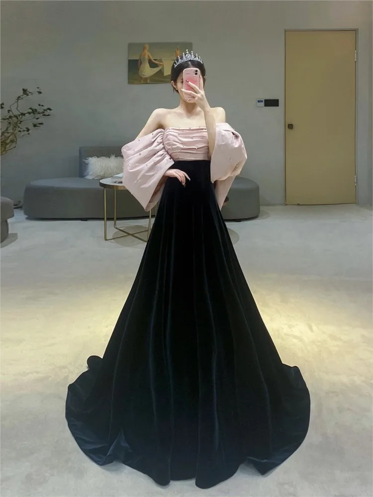 The new and fashionable toasting party will distribute a pair of dresses
The new and fashionable toasting party will distribute a pair of dresses