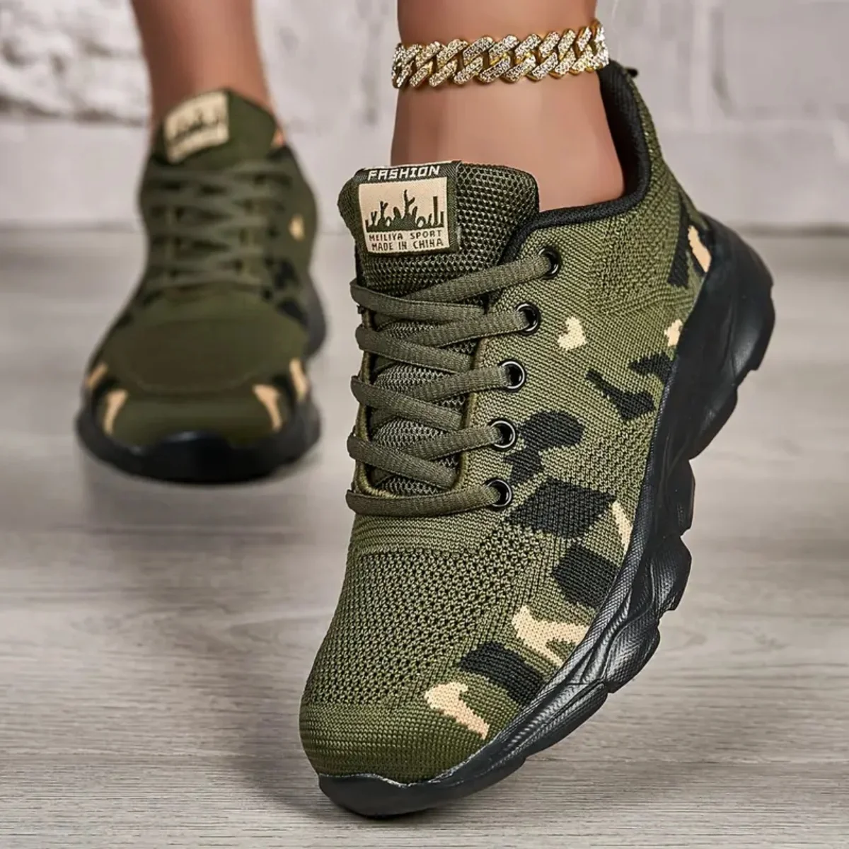 Women Camo Lightweight Sneakers, Breathable Cushioned Running Walking Shoes, Lace Up Outdoor Hiking Training Casual Footwear
Women Camo Lightweight Sneakers, Breathable Cushioned Running Walking Shoes, Lace Up Outdoor Hiking Training Casual Footwear