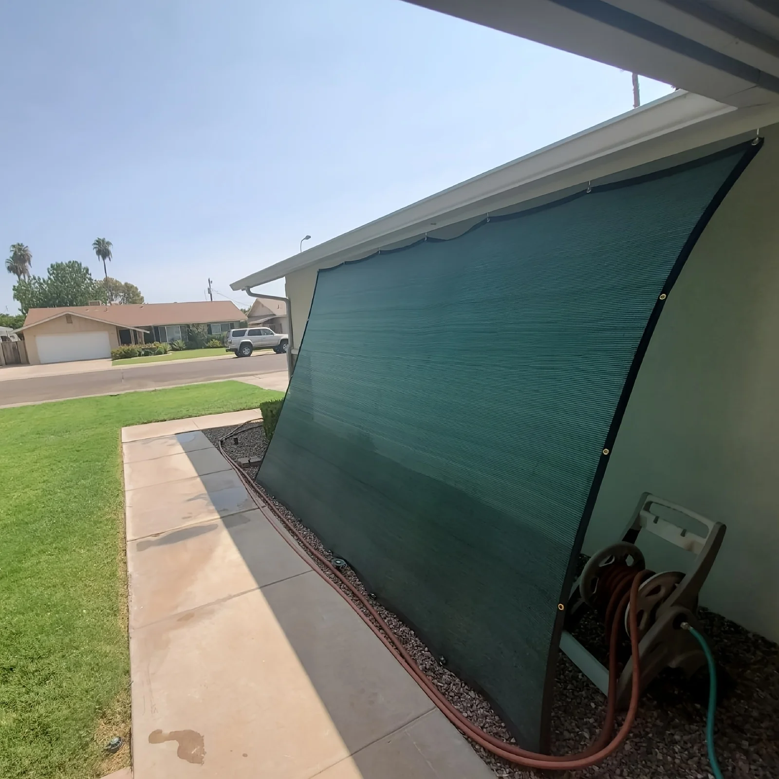 Plant Protection Sunshade Net Set - Dark Green with 90% Sunshade Effect, Comes with Matching Hanging Ropes! Features Rope Hole D
Plant Protection Sunshade Net Set - Dark Green with 90% Sunshade Effect, Comes with Matching Hanging Ropes! Features Rope Hole D