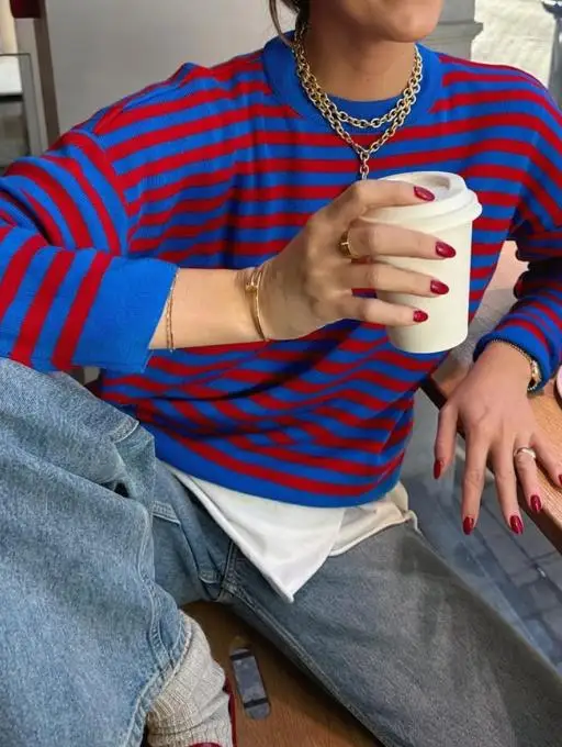 Casual Minimalist Striped Long Sleeved T-Shirt for Autumn and Winter Casual Loose Round Neck Color Striped Long Sleeved T-Shirt
Casual Minimalist Striped Long Sleeved T-Shirt for Autumn and Winter Casual Loose Round Neck Color Striped Long Sleeved T-Shirt