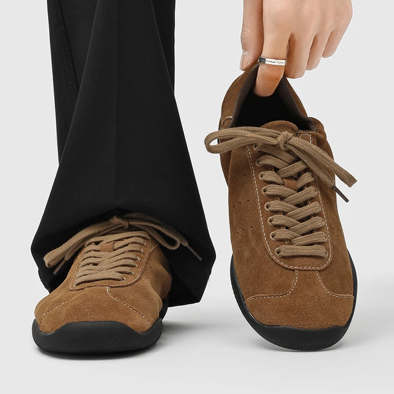 Retro Men Casual Sneakers Men Flat-heeled Casual Comfortable Lightweight Breathable Fashionable Shoes Outdoor Walking Shoes
Retro Men Casual Sneakers Men Flat-heeled Casual Comfortable Lightweight Breathable Fashionable Shoes Outdoor Walking Shoes
