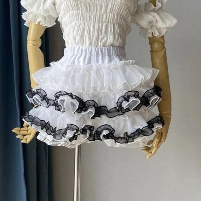 Kawaii Lolita Safety Short Pants Japanese Women Gothic Y2k Mesh Fluffy Shorts Skirt Girls Princess JK Shorts Skirt Spicy Girls
Kawaii Lolita Safety Short Pants Japanese Women Gothic Y2k Mesh Fluffy Shorts Skirt Girls Princess JK Shorts Skirt Spicy Girls